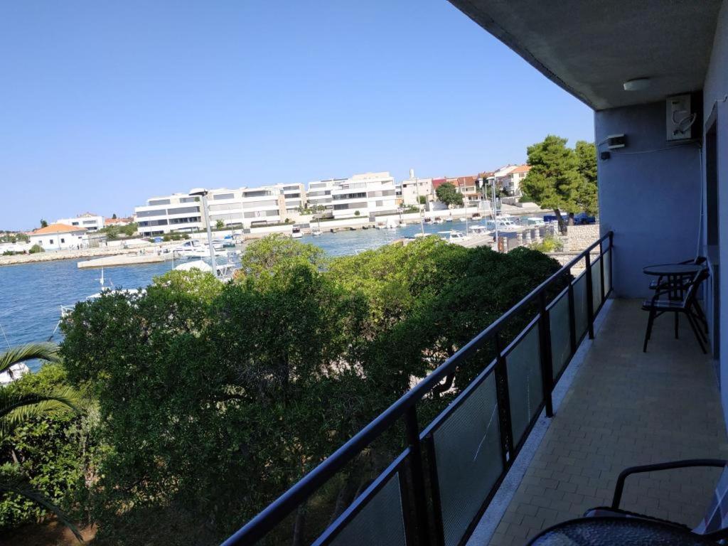 Amazing Seaview Apartment With A Balcony Near The Beach - Kneza Trpimira I زادار المظهر الخارجي الصورة